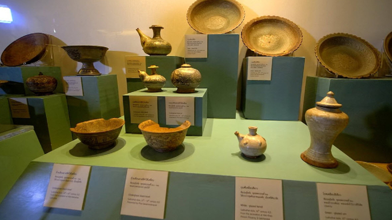 MuseumDetective651105-5