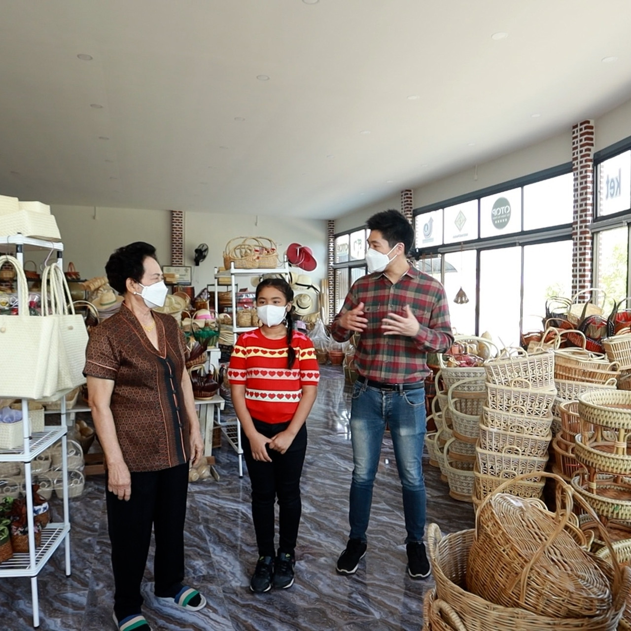 โลกกลม050366