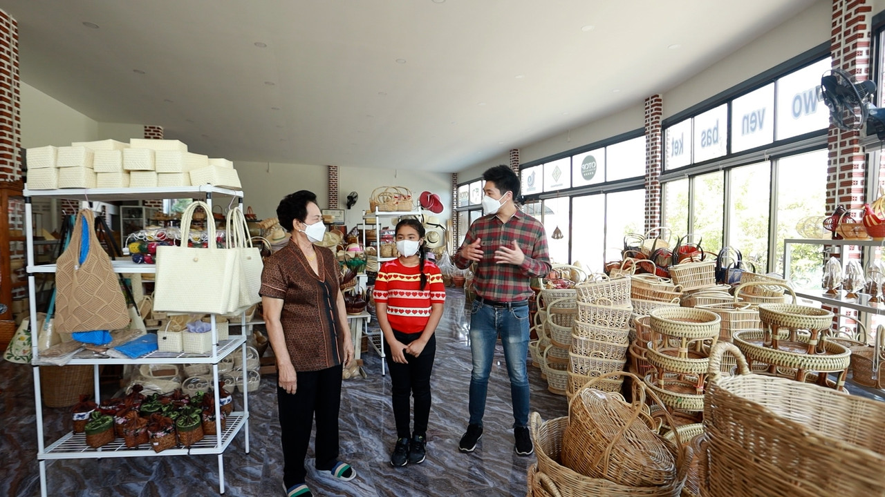 โลกกลม050366
