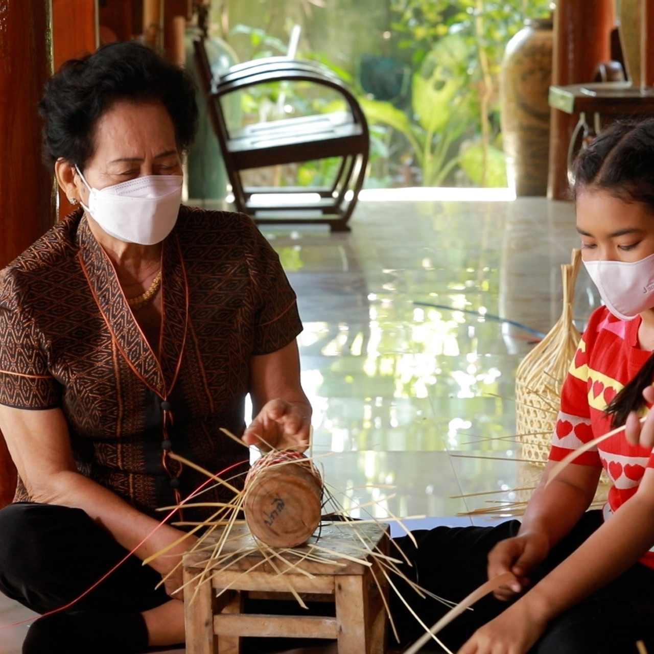 โลกกลม050366