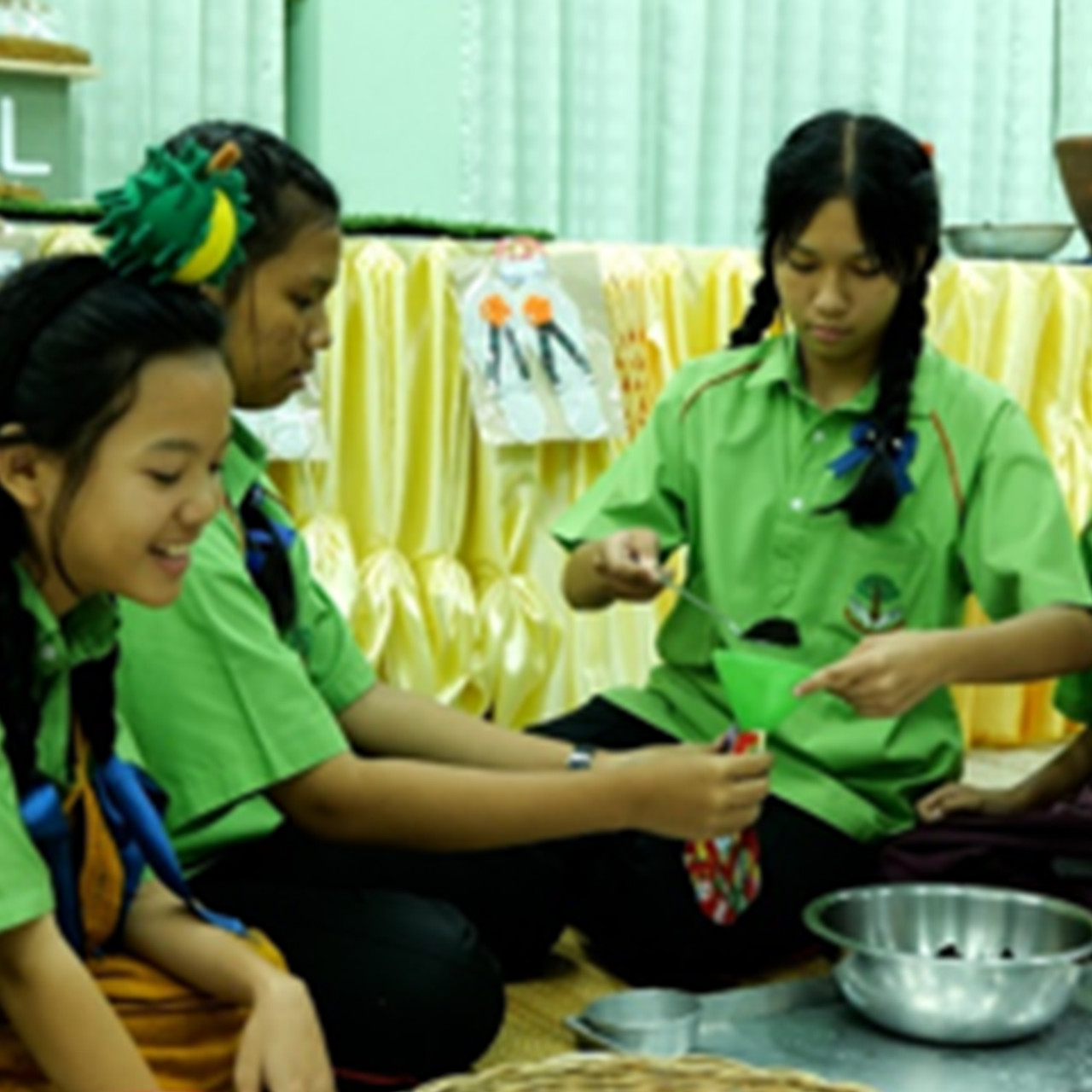 MySchool_670526_01