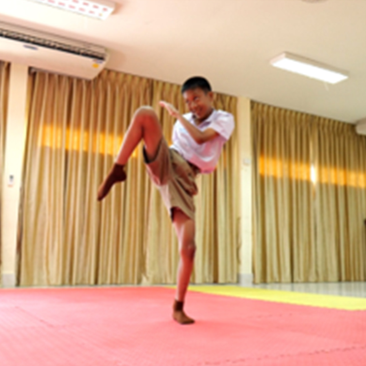 MySchool_670630_01