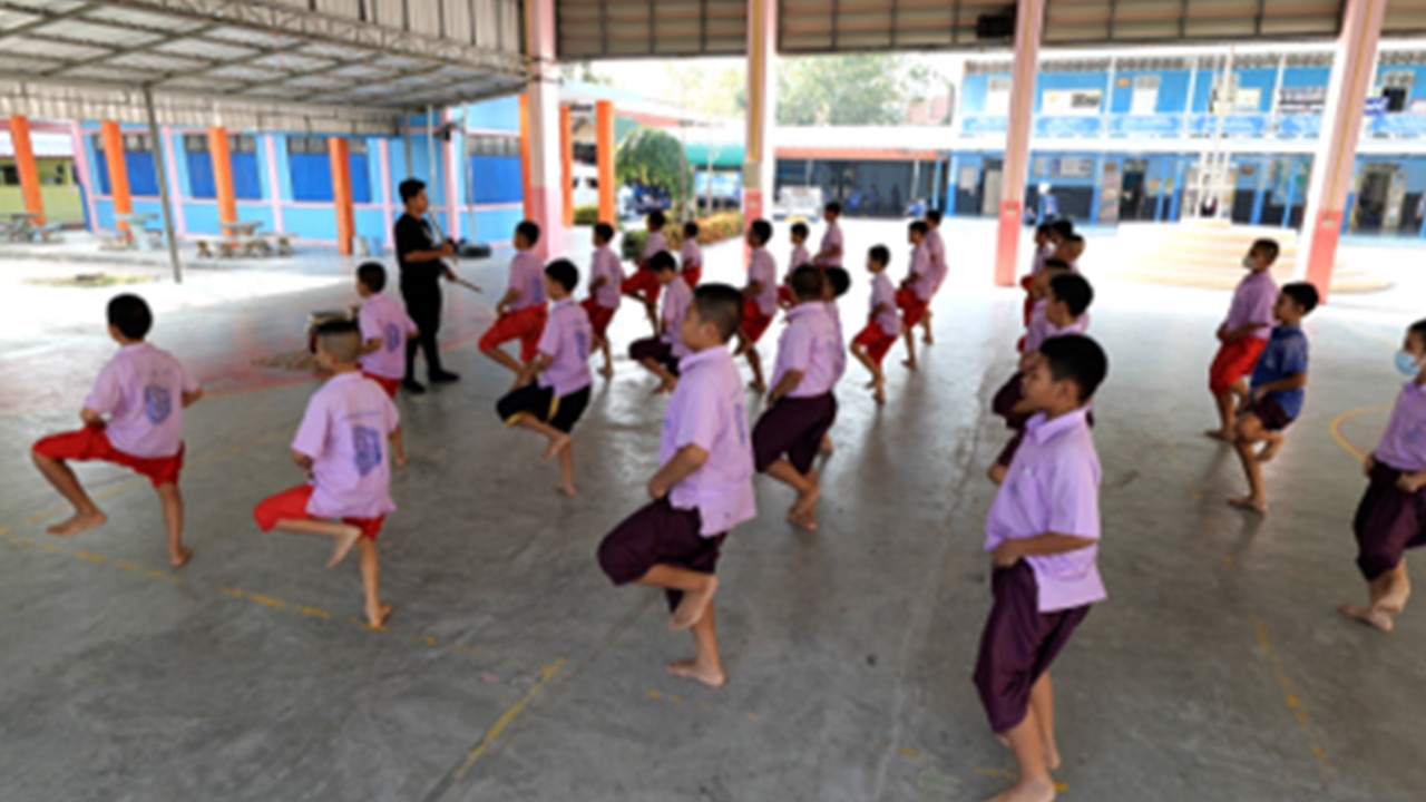 MySchool_670728_01