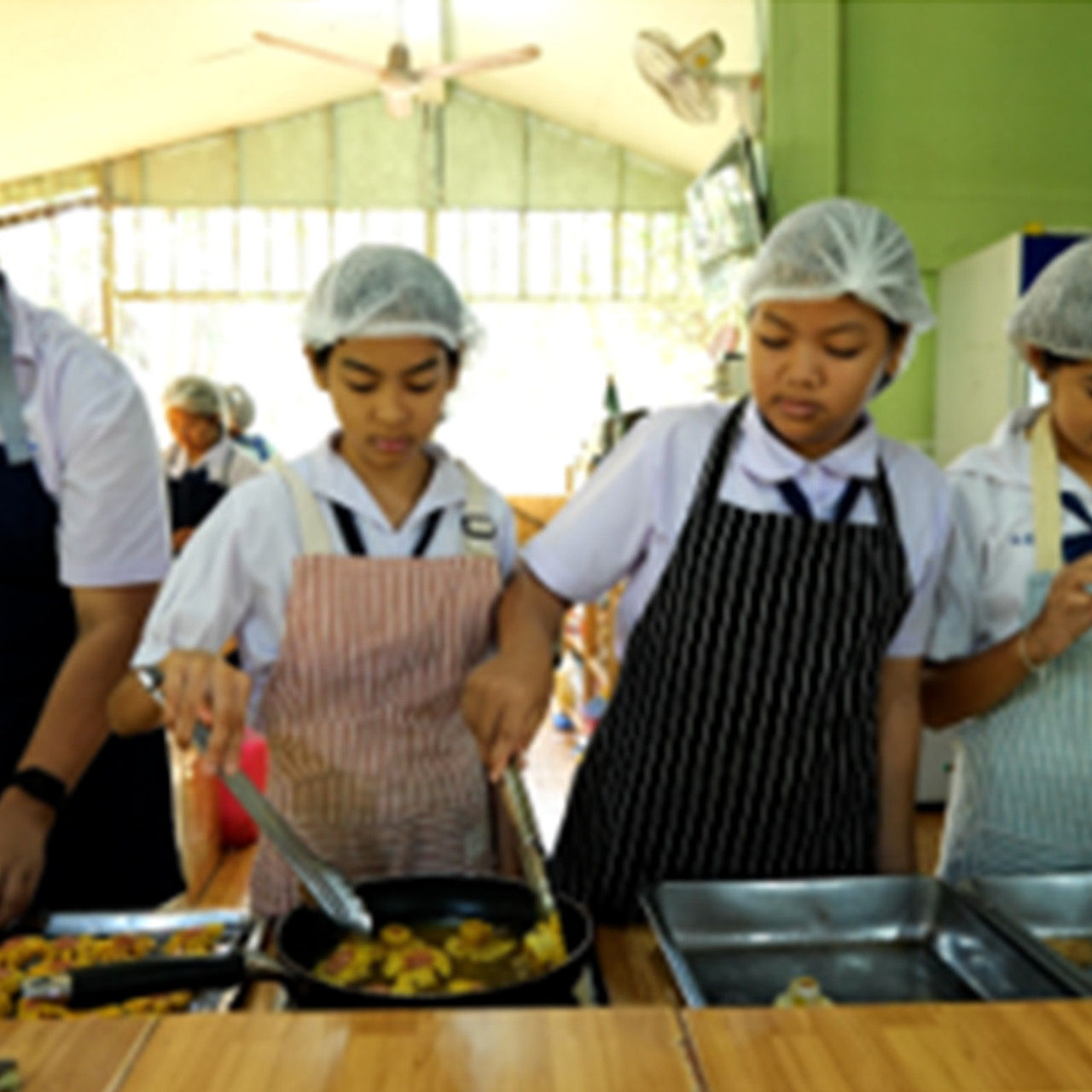 MySchool_670825_02