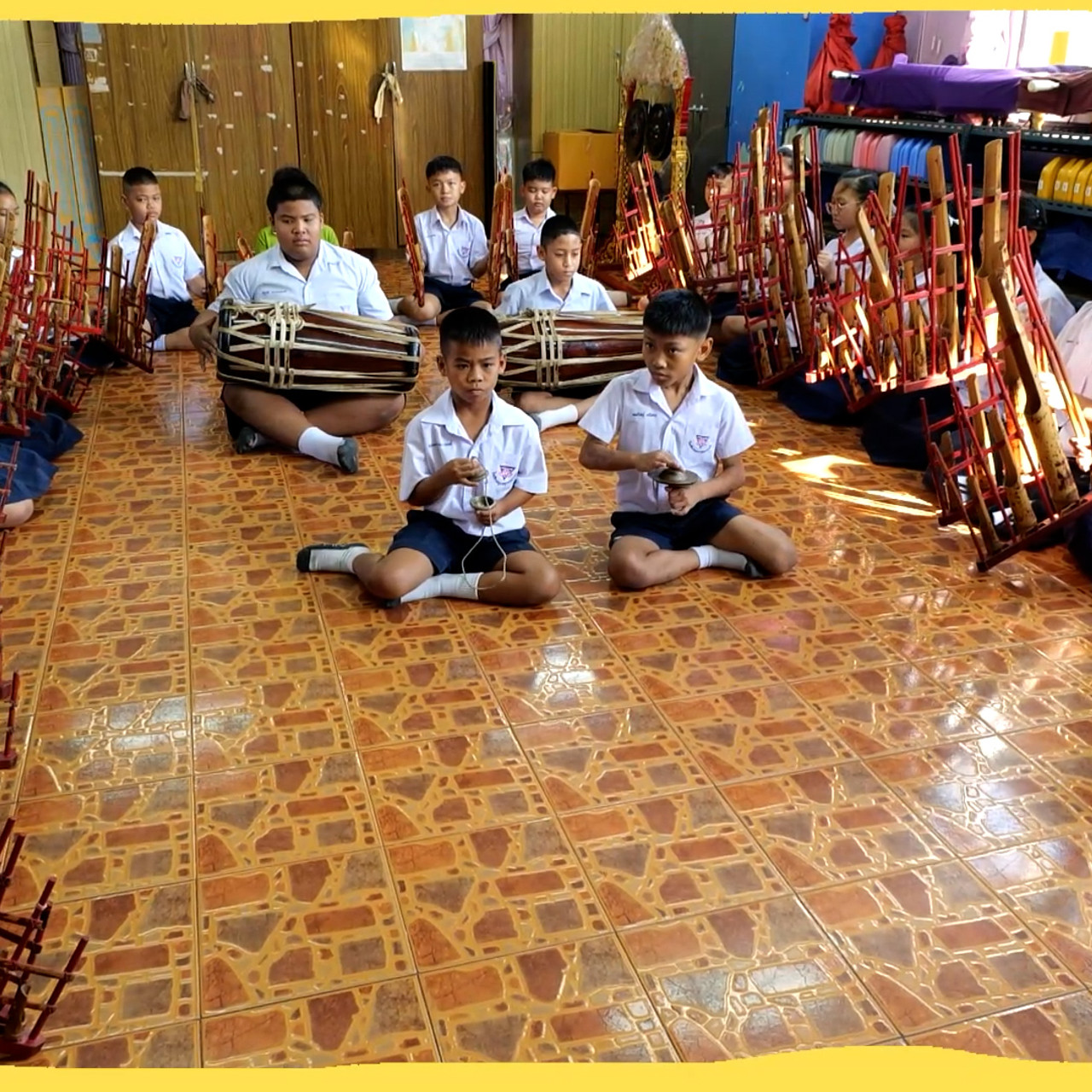MySchool_670616_03