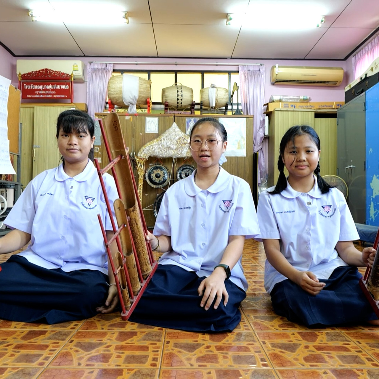 MySchool_670616_04