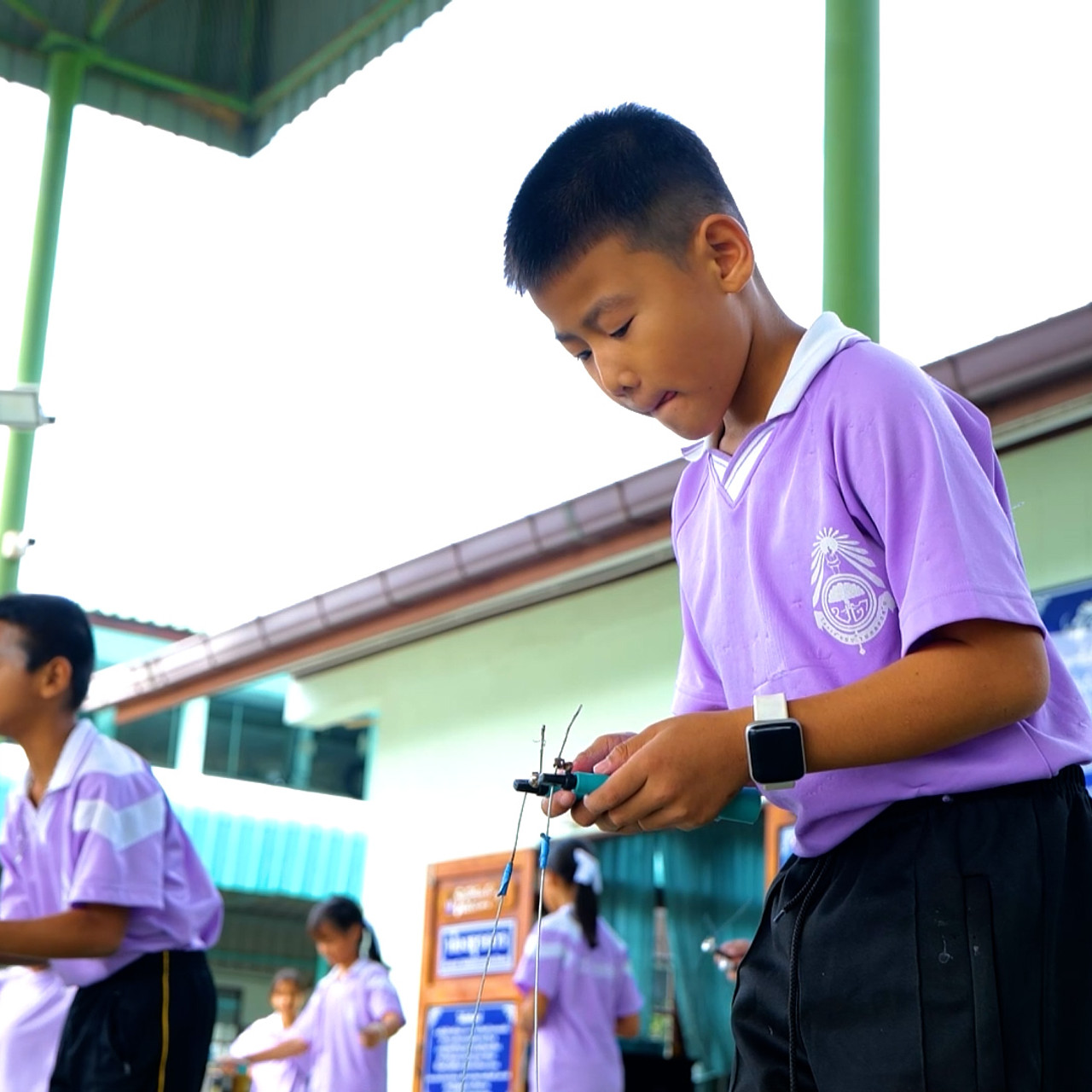 MySchool_670602_03