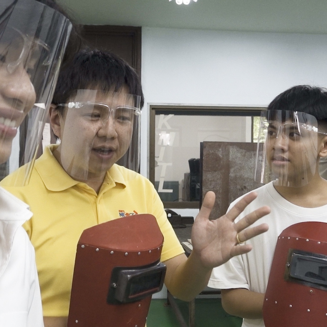 Khun_200722_1