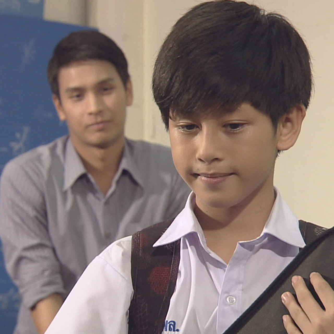 ลคร เด็กชายในเงา ep6 (01 3) 