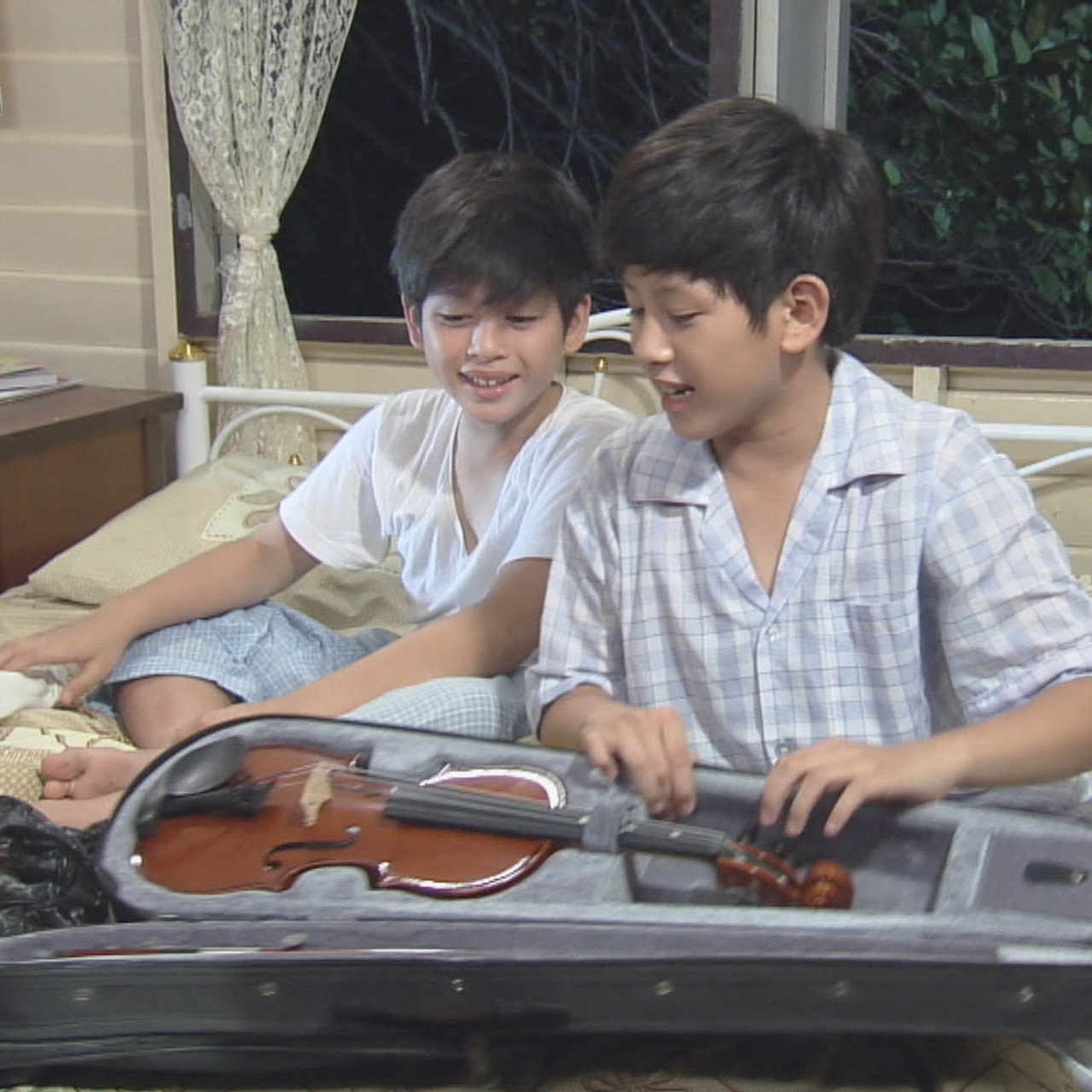 ลคร เด็กชายในเงา ep6 (04)