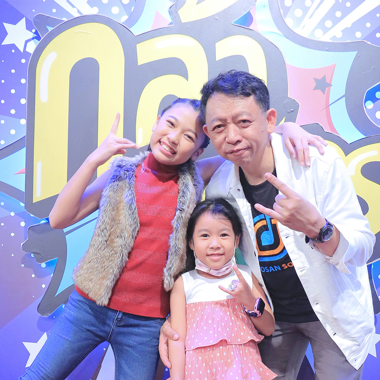 KlaKids631006-01