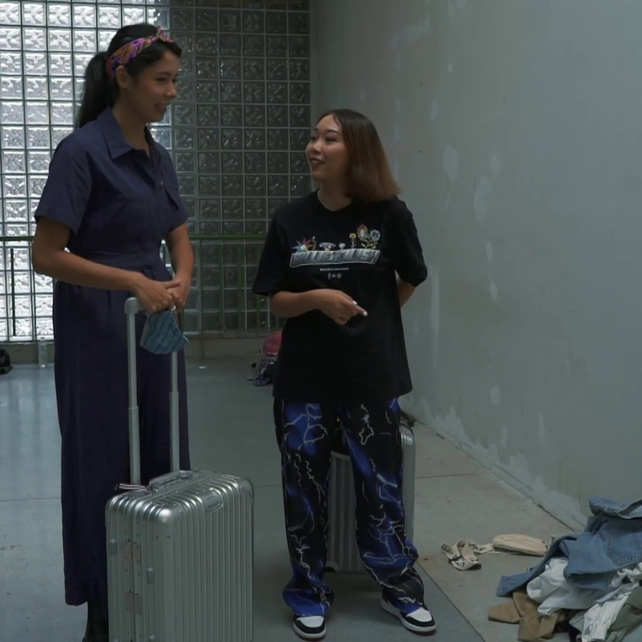 clothes swapping 2