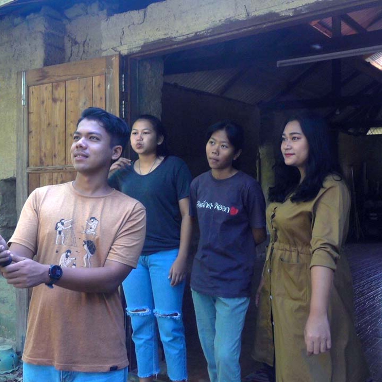 BaanPeuan640110-03
