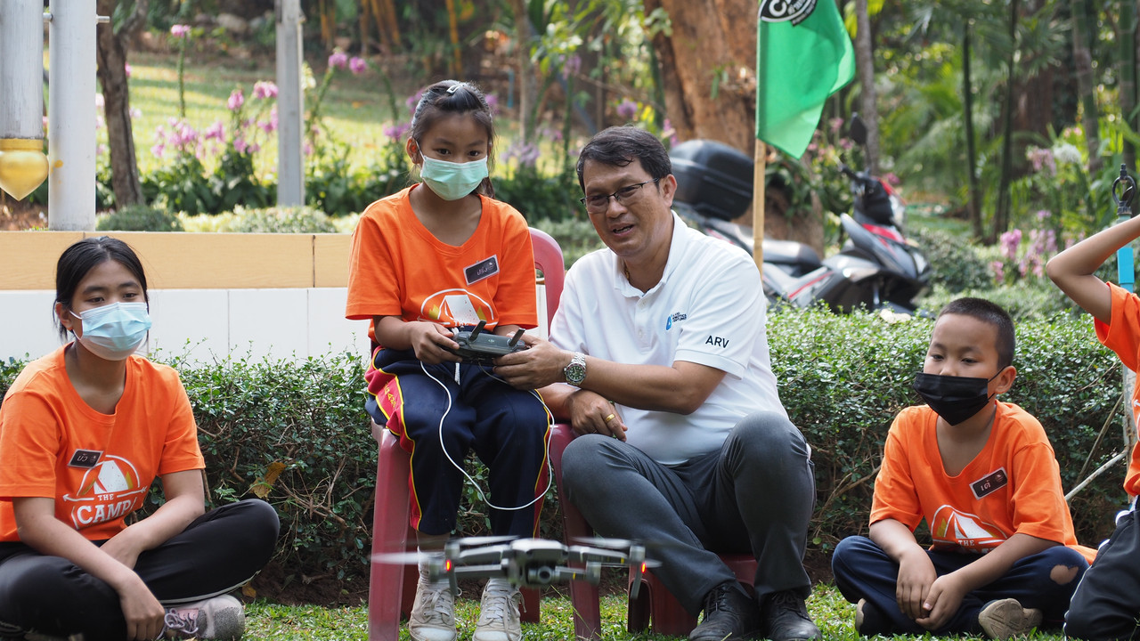 TheCamp640314-01
