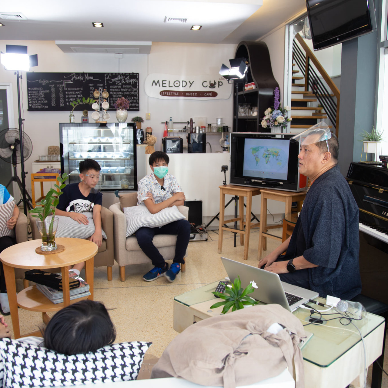 TheCamp640328-04