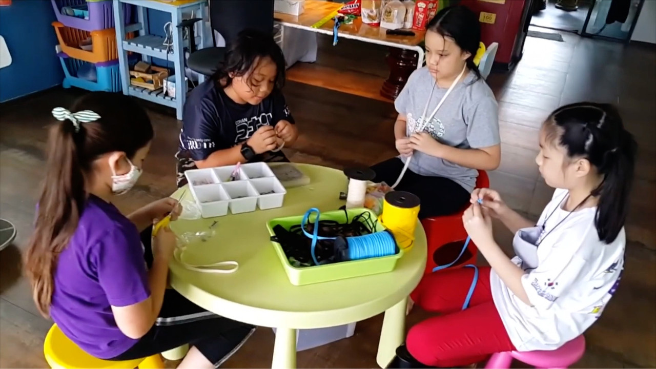 HomeSchool640524-8