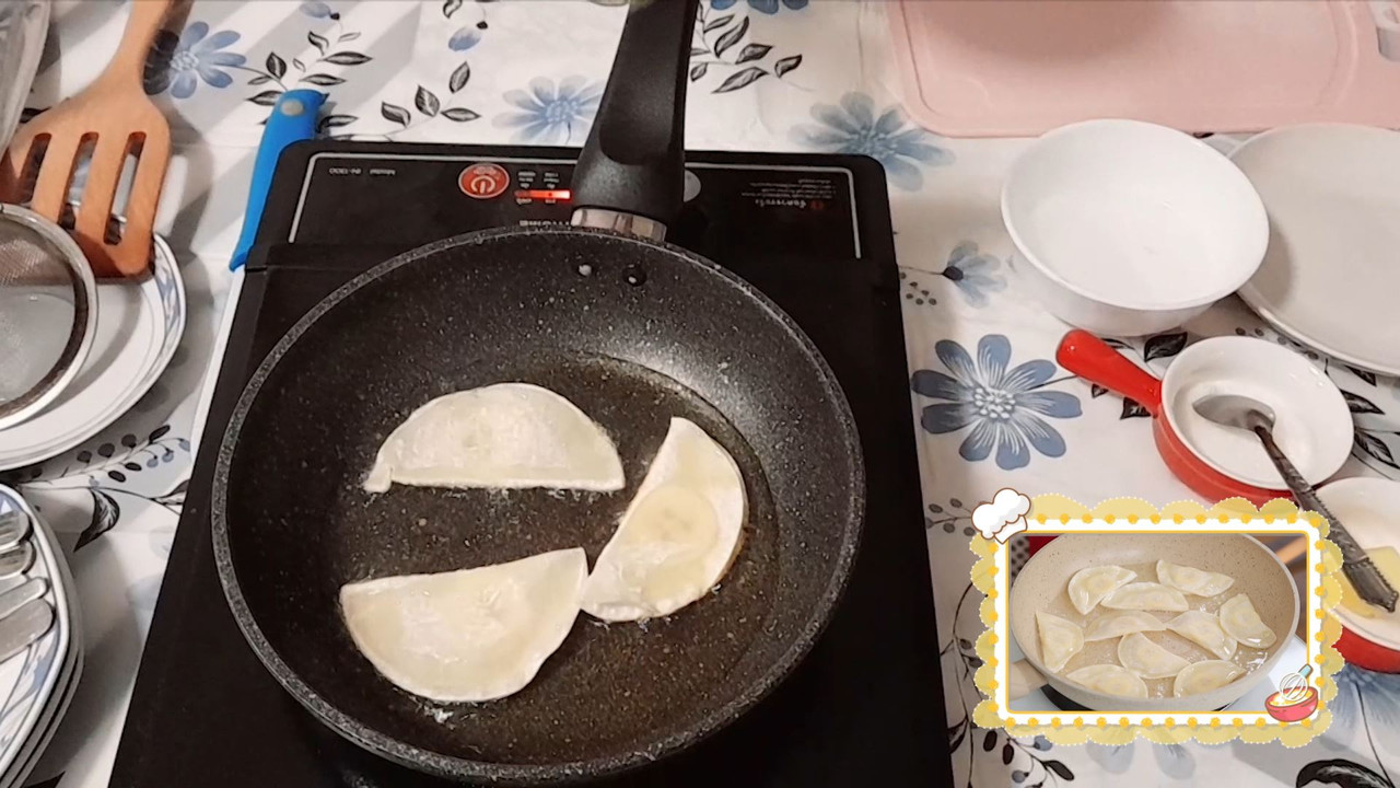 Eating-640820-4
