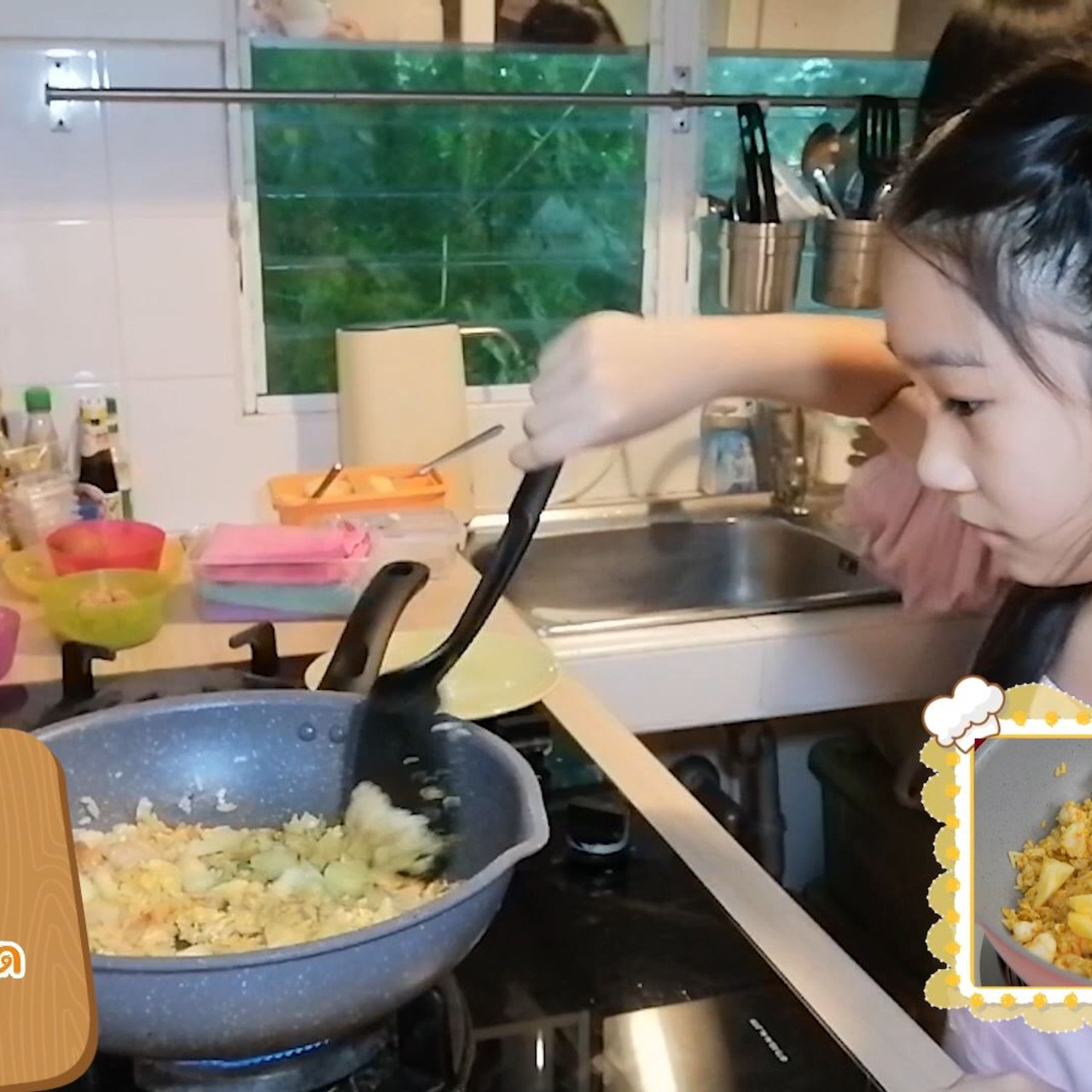 Eating-640903-4
