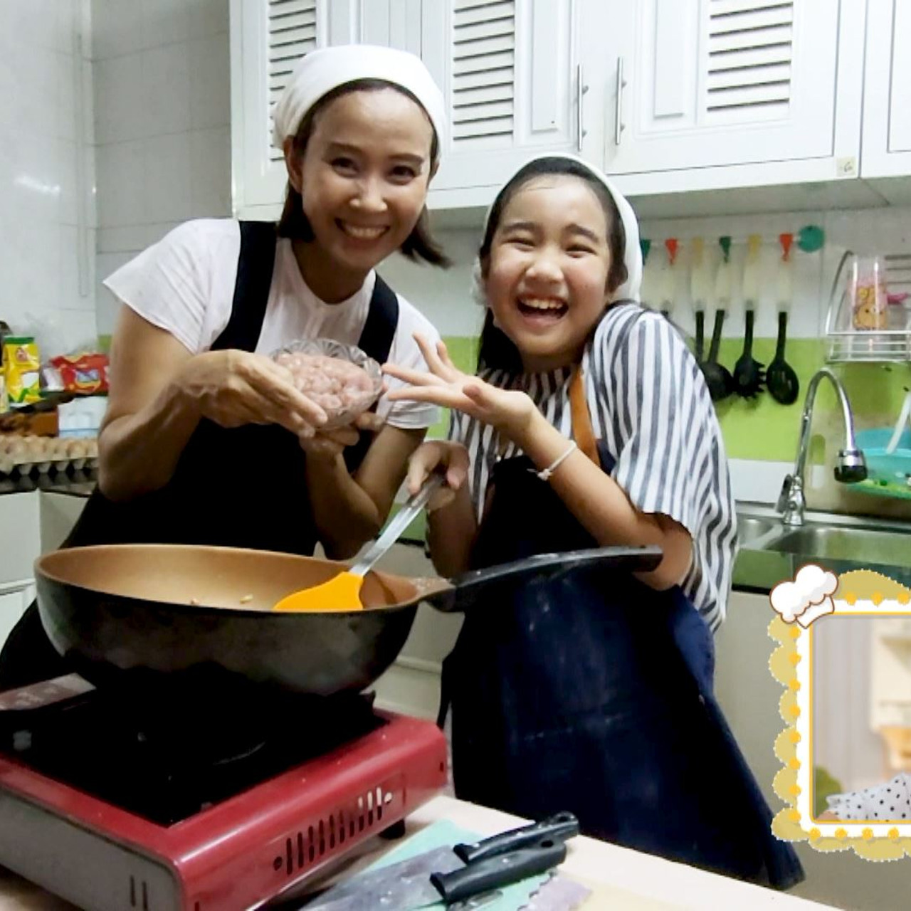 Eating-640917-4