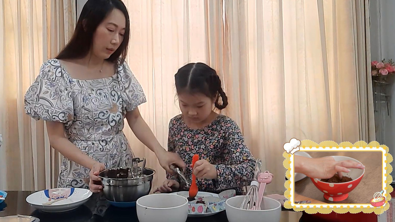 Eating-641105-2