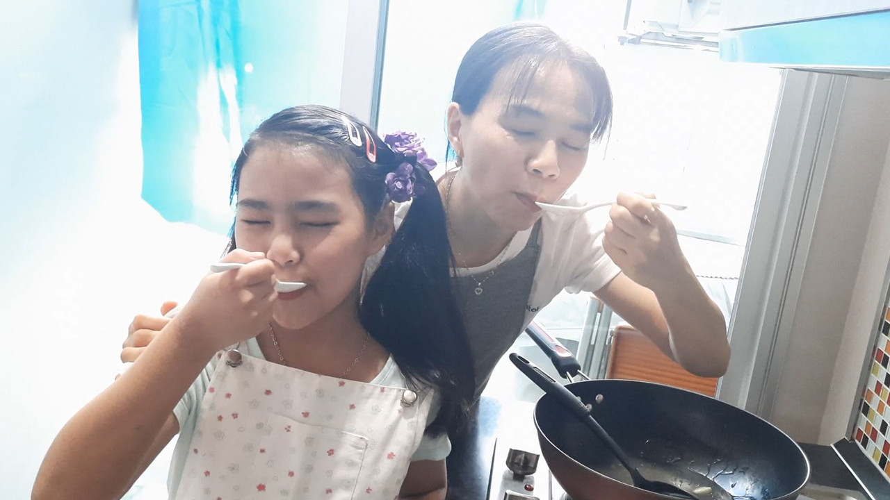 Eating-650304-5