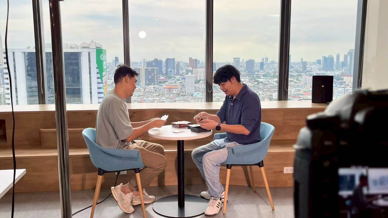 LINE_ALBUM_ep11_251029_3