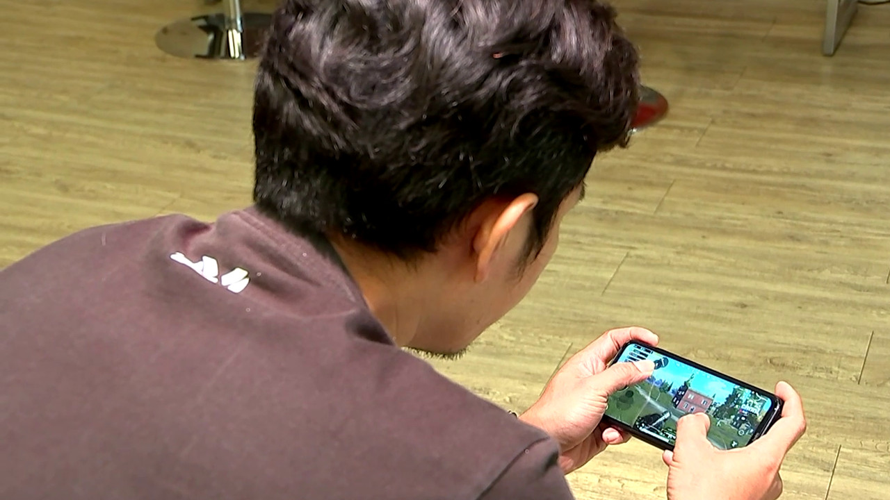 เกมออนไลน์พาเราเข้าสู่การพนันได้อย่างไร ?