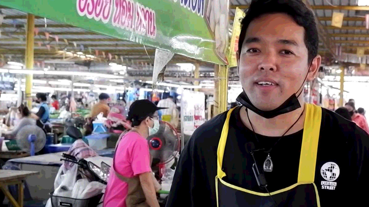คนขับรถตู้เจอพิษโควิด-19 ผันตัวขายขนมบ้าบิ่น