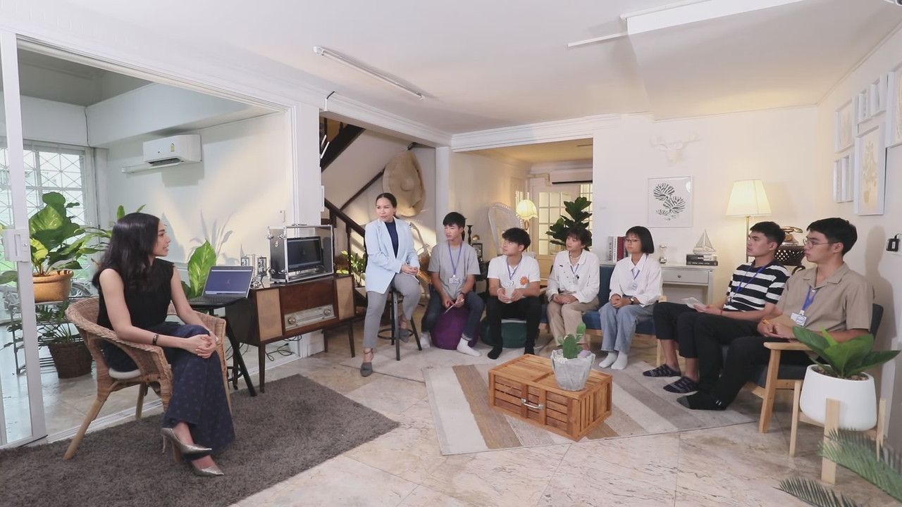ใช้คลิปเล่าเรื่องในหัวข้อ รัก ณ สัตหีบ