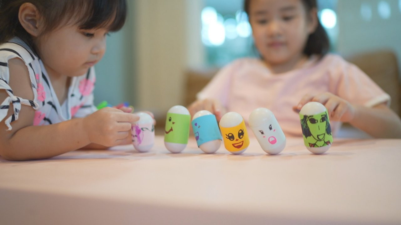 ​ตุ๊กตาล้มลุก