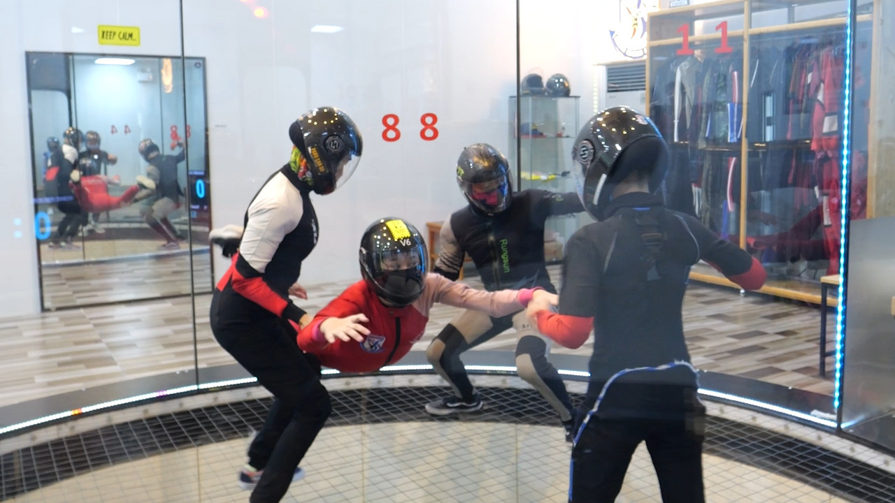 อุโมงค์ลมพลังเรนเจอร์ส 