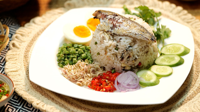 หม้อข้าวหม้อแกง